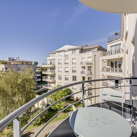 Chic Apart With Parking And Balcony Apartment Cergy Luaran gambar