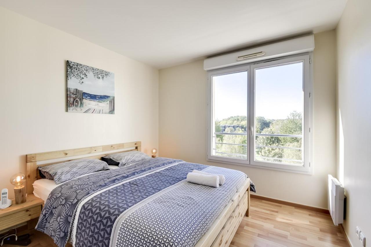 Chic Apart With Parking And Balcony Apartment Cergy Luaran gambar