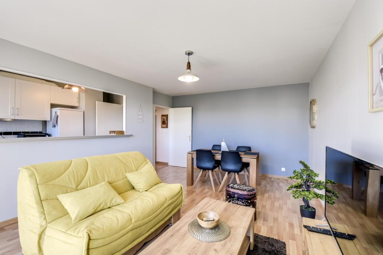 Chic Apart With Parking And Balcony Apartment Cergy Luaran gambar