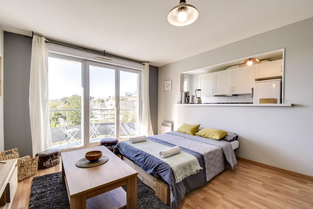Chic Apart With Parking And Balcony Apartment Cergy Luaran gambar